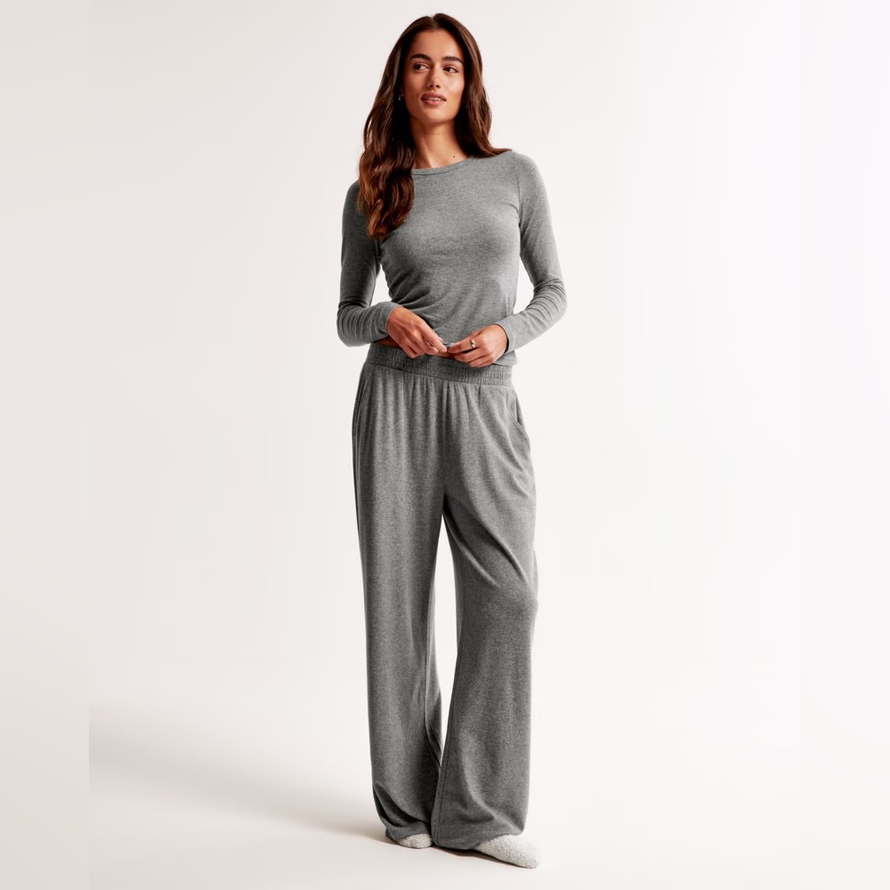 A&F Cozy Lounge Knit Wide Leg Sweatpant